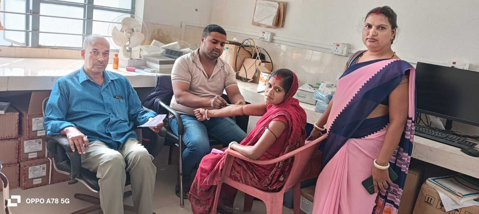 गर्भवती महिलाओं के स्वास्थ्य की जांच की गयी