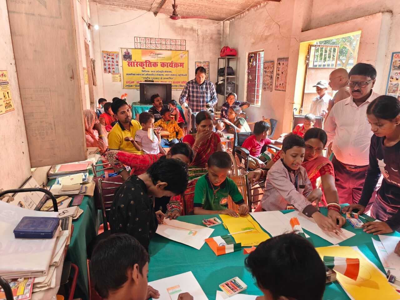 वंदे मातरम् के 150 वर्ष पूरा होने के उपलक्ष्य में दिव्यांग बच्चों के बीच हुई प्रतियोगिता