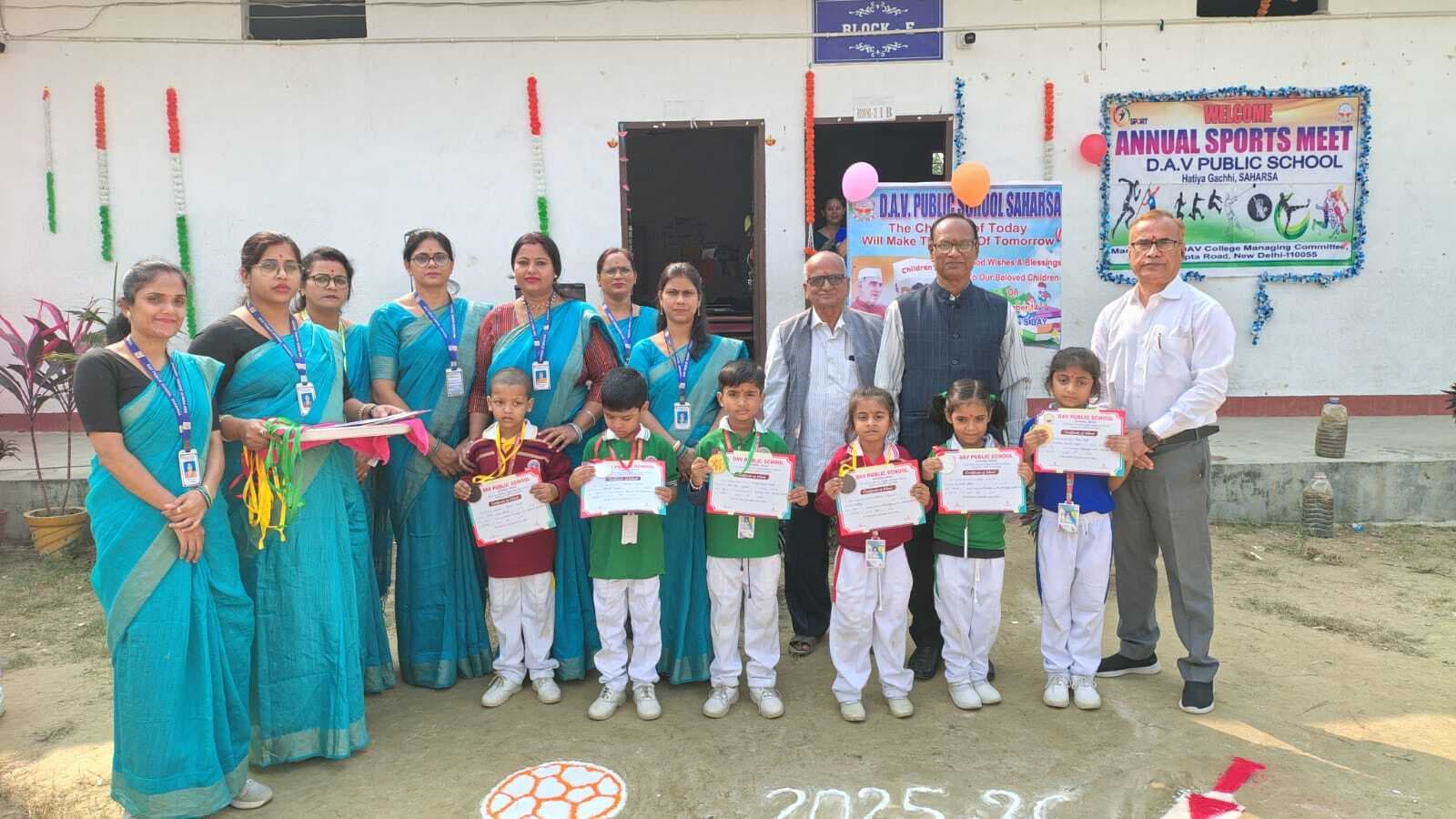 पूर्व पीएम जवाहरलाल नेहरू व ग्रोवर साहब का मनाया गया जन्म दिवस