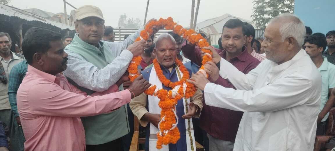 पैतृक गांव बलिया सिमर में विधायक रत्नेश का हुआ स्वागत