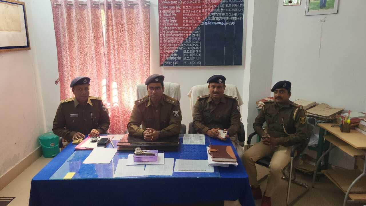 पुलिस ने देसी पिस्तौल के साथ किशोर को किया निरुद्ध