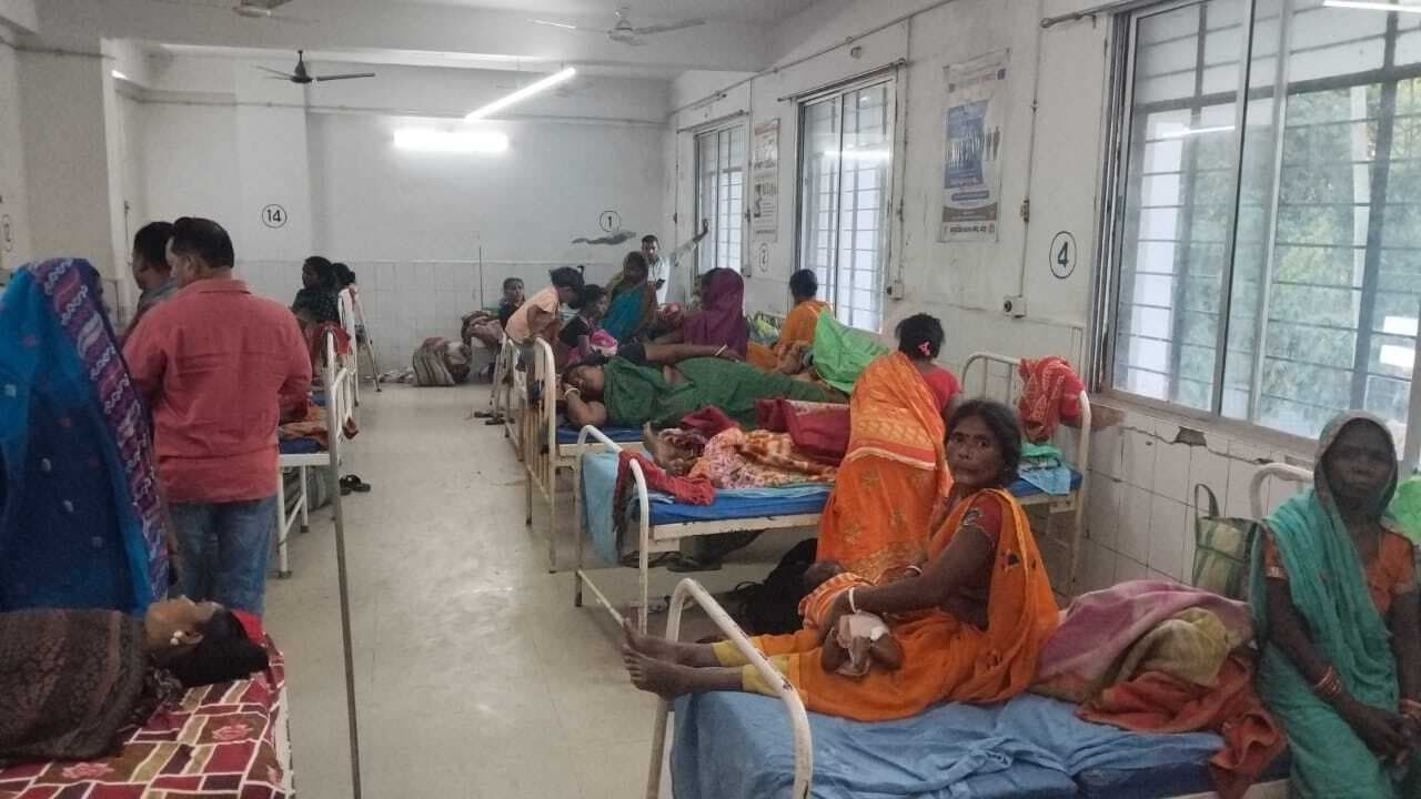 कोढ़ा सीएचसी में 30 महिलाओं का हुआ बंध्याकरण