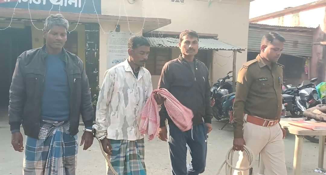 फरार चल रहे तीन एनबीडब्ल्यू वारंटी गिरफ्तार