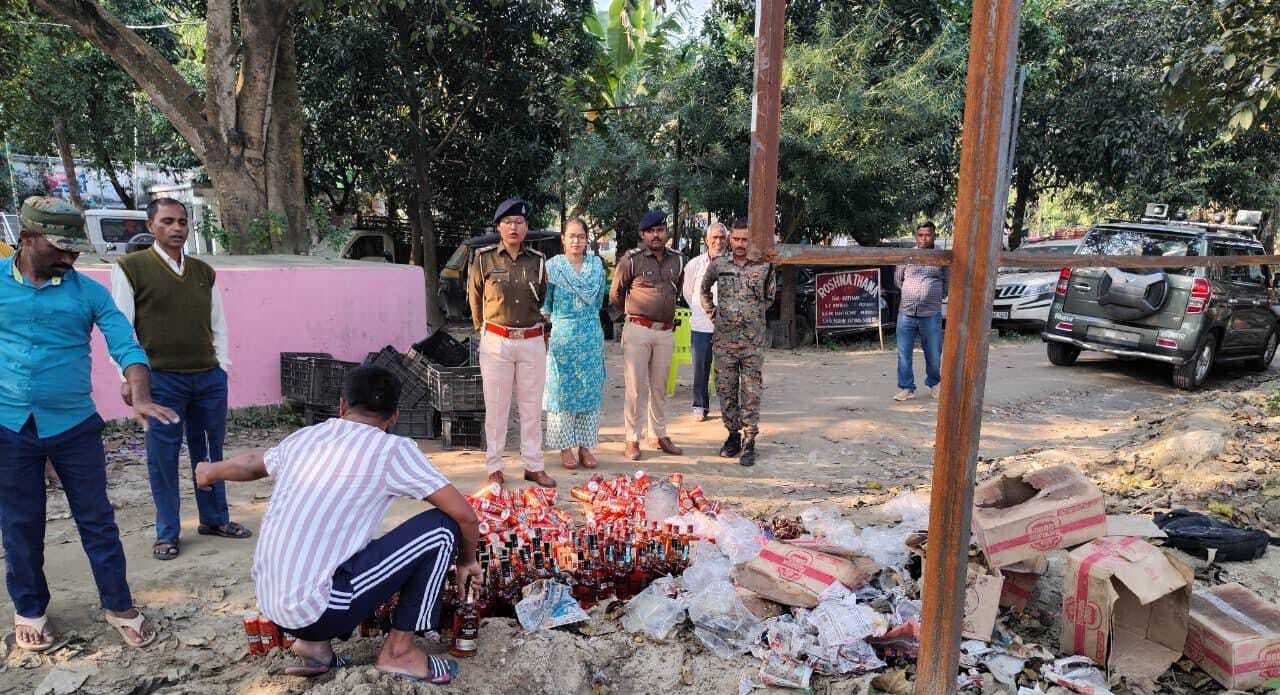 166 लीटर जब्त किया गया नष्ट