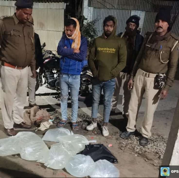 90 लीटर शराब के साथ दो धराये, बाइक जब्त