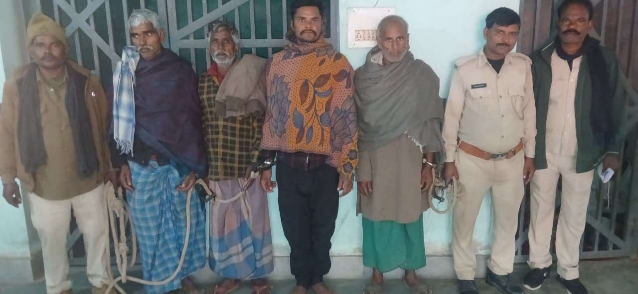 लंबे समय से फरार चार वारंटी गिरफ्तार