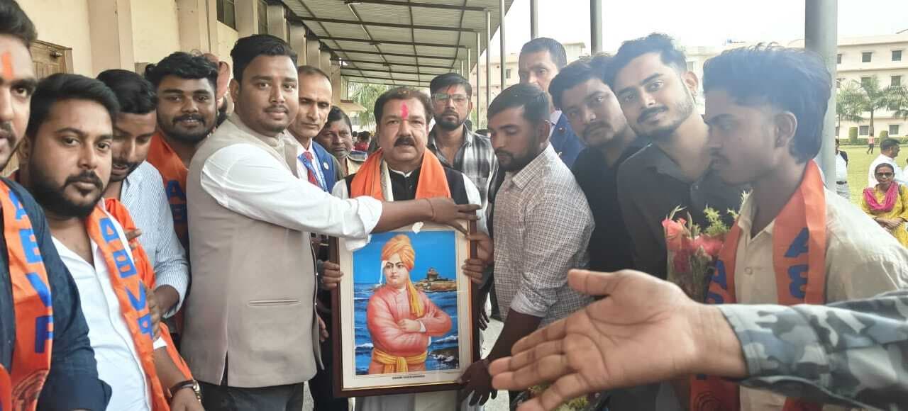 उद्योग मंत्री का हुआ भव्य स्वागत