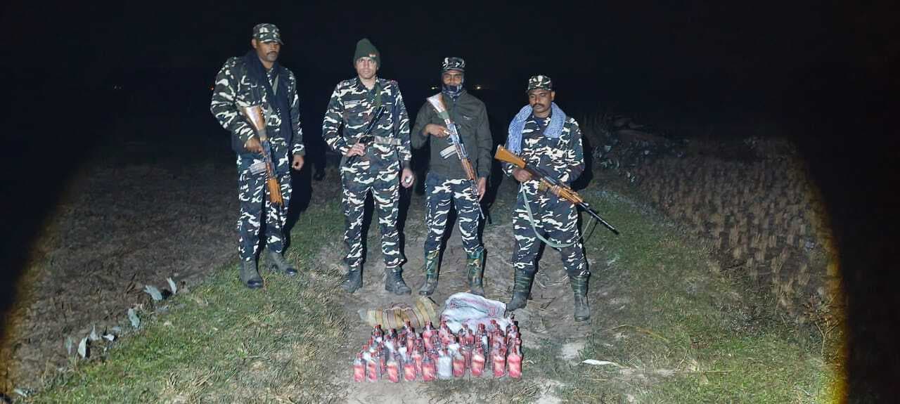 एसएसबी ने की 55 बोतल विदेशी शराब जब्त, तस्कर फरार