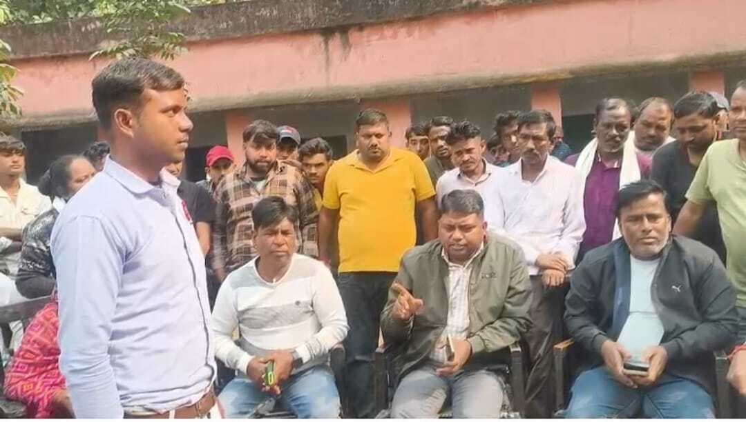 Bokaro News : प्रभारी एचएम को हटा कर शिक्षक को दिया प्रभार