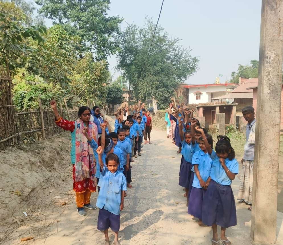 नशा मुक्ति दिवस पर निकाली प्रभात फेरी