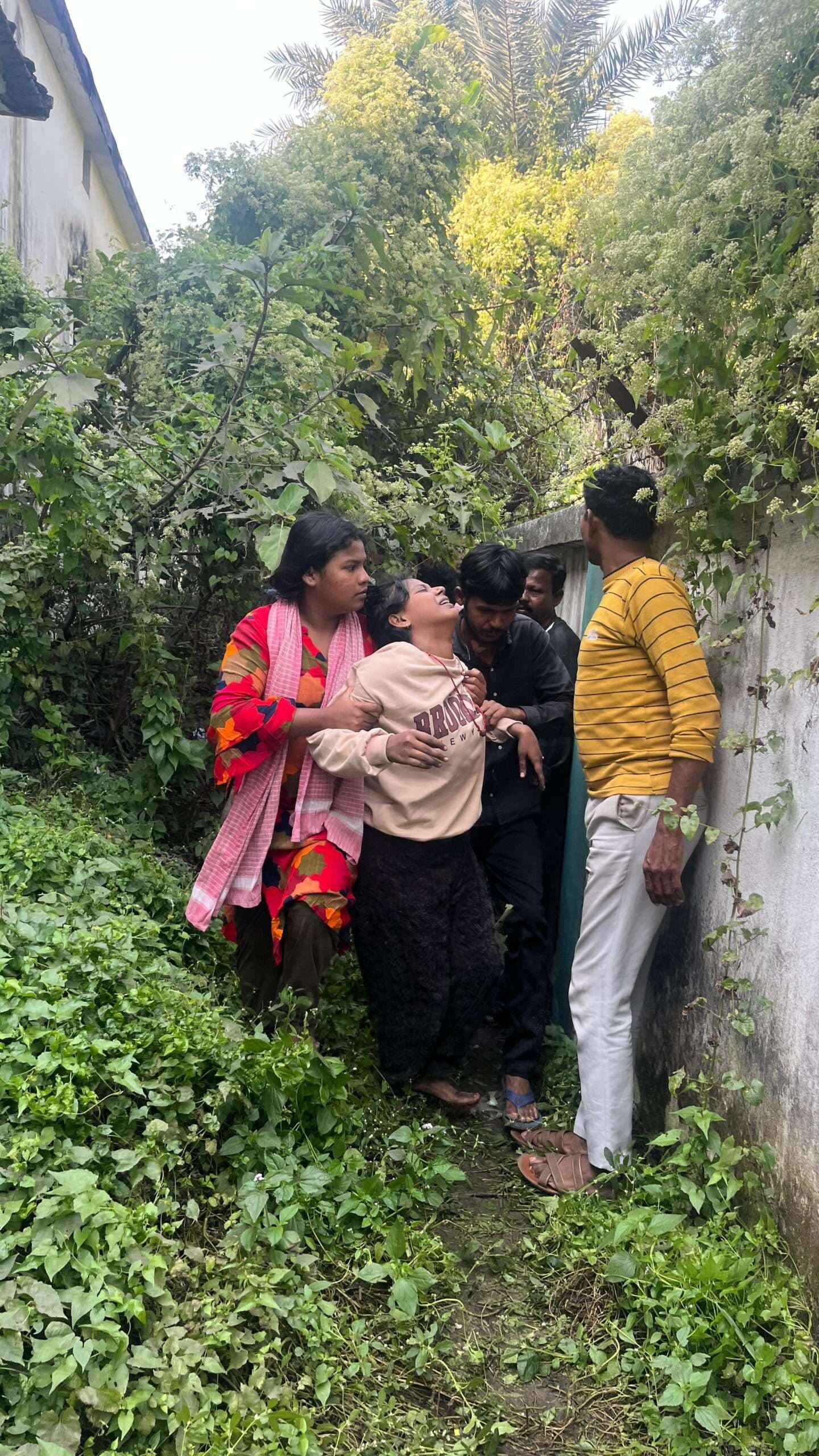 Dhanbad News: सिंदरी में मां-बहन की डांट से नाराज किशोर ने फांसी लगाकर दी जान