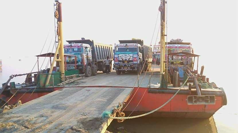 मनिहारी- साहिबगंज गंगा नदी पर मालवाहक जहाज का परिचालन शुरू