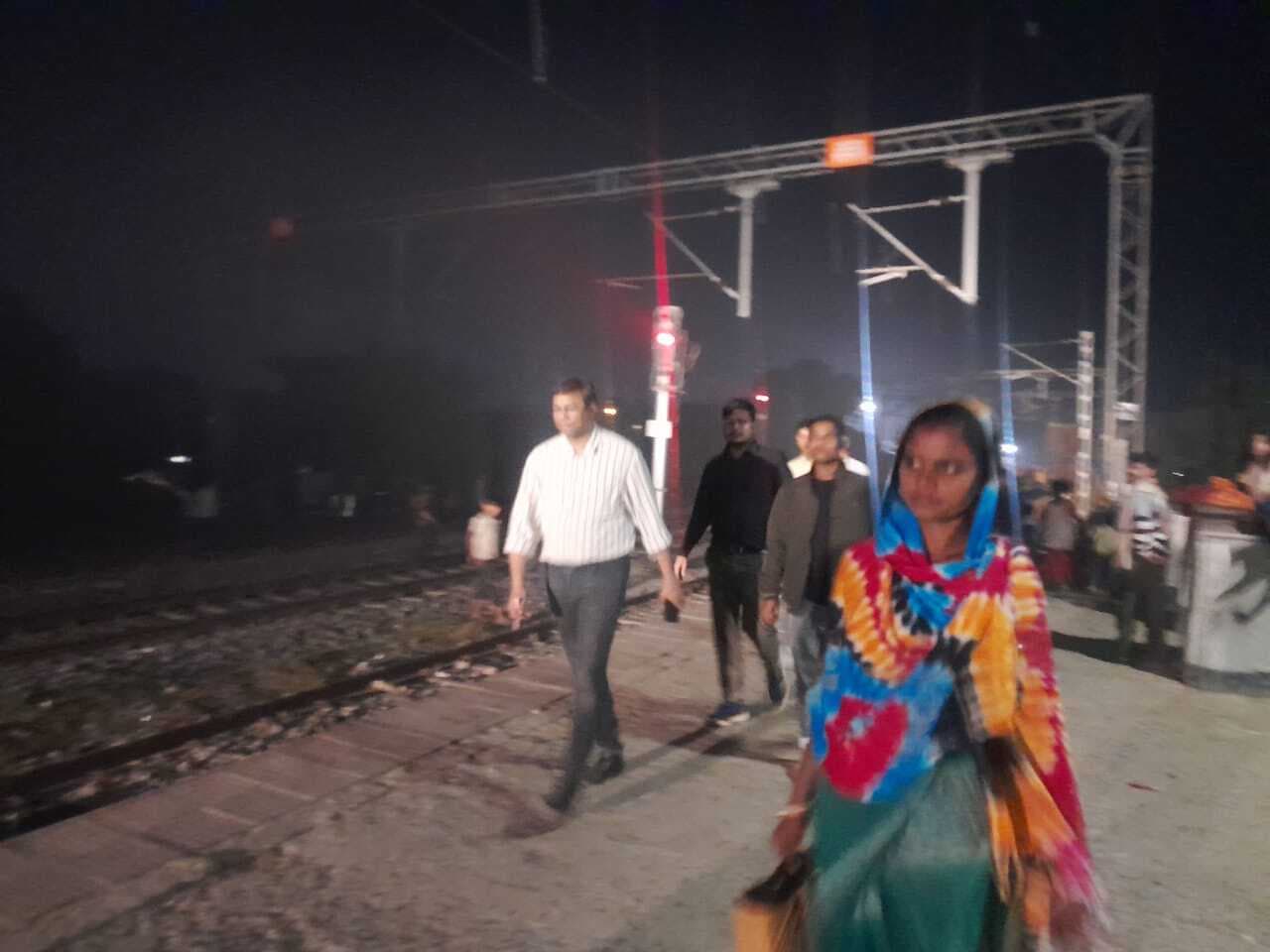 Bhagalpur news एडीआरएम ने समपार फाटक का किया निरीक्षण