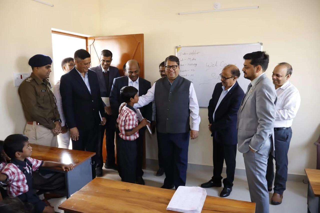 Dhanbad News: सर्वोच्च प्राथमिकता के साथ समय पर पूर्ण करायें झरिया पुनर्वास योजना : कोयला सचिव