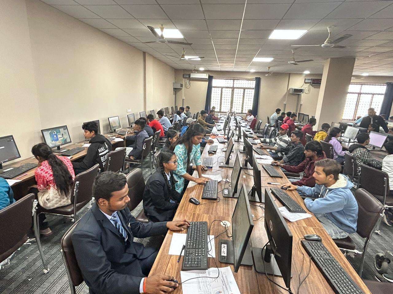 बीपी मंडल इंजीनियरिंग कॉलेज में हुई परीक्षा