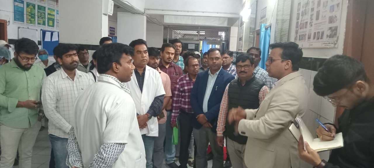 नीति आयोग के अपर सचिव ने अनुमंडलीय अस्पताल का लिया जायजा