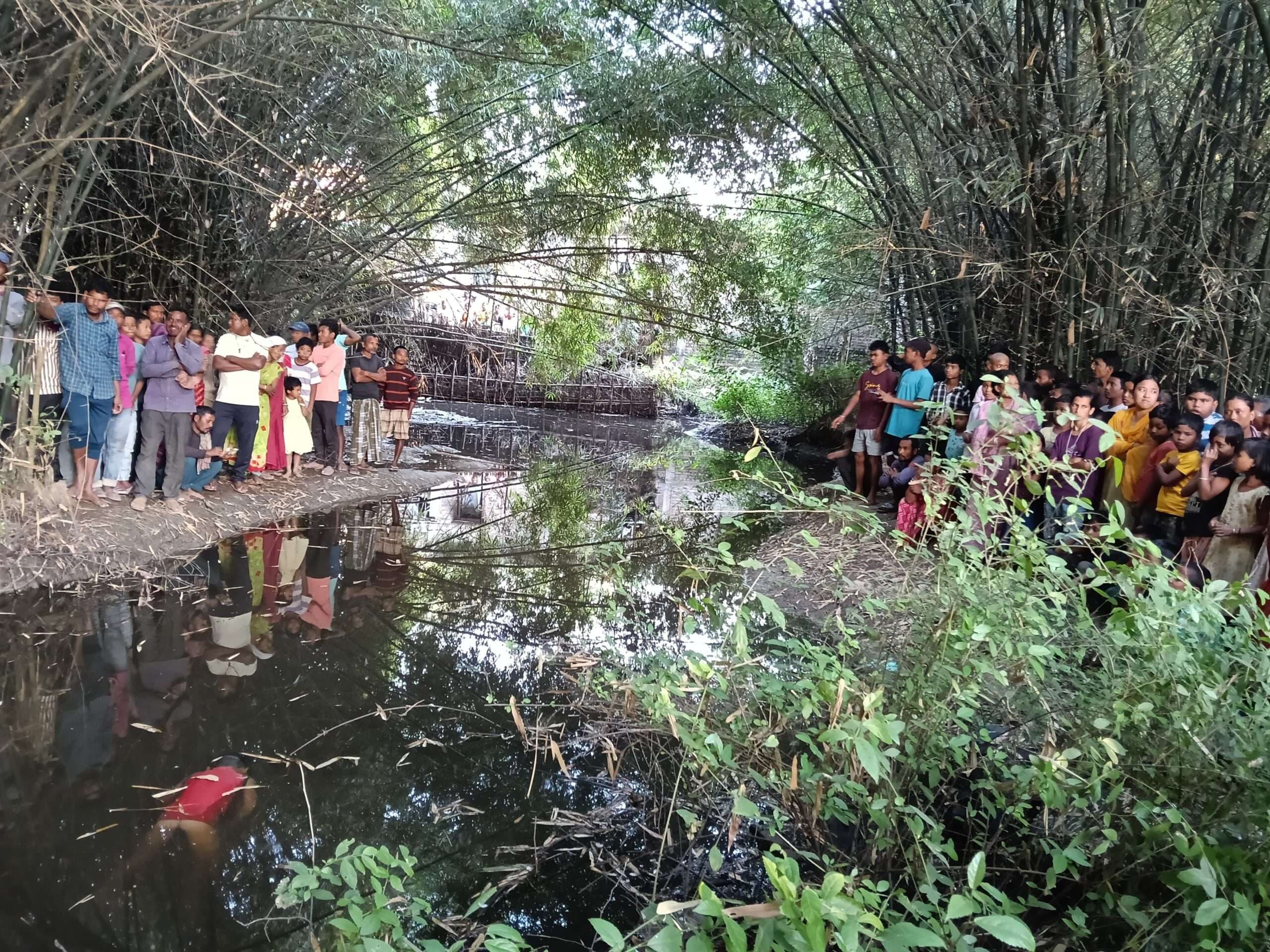 तीन दिनों से लापता पांच वर्षीय बच्चे का शव पोखर से बरामद