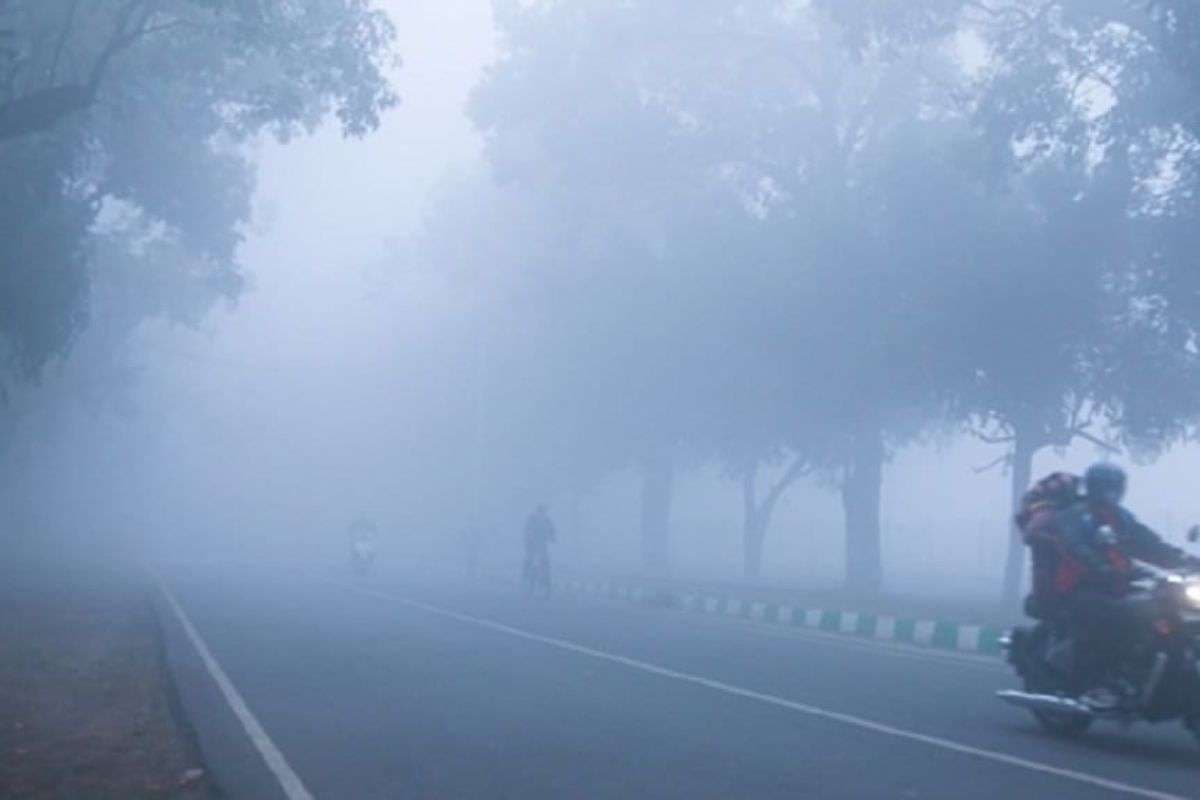 Bihar Mausam Khabar: बिहार में अगले 48 घंटे में बढ़ेगा ठंड का प्रकोप, चलेगी तेज हवा, मौसम विभाग ने जारी किया डबल अलर्ट