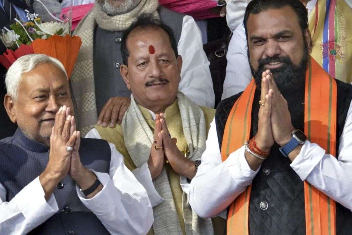 Bihar Vidhan Sabha: एक मंत्री समेत 7 विधायक रहे अनुपस्थित, बाकी 236 ने ली शपथ, प्रेम कुमार बनेंगे नए अध्यक्ष