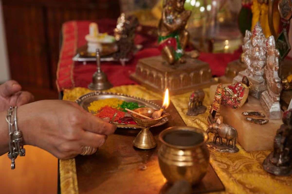 Happy New Year 2026 Tips and Upay: साल के अंतिम दिन करें ये खास उपाय, नया साल बनेगा सौभाग्यशाली