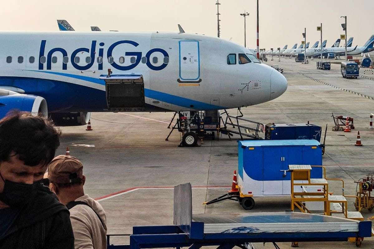 12 घंटे तक मुंबई एयरपोर्ट पर फंसे रहे 1983 विश्व विजेता खिलाड़ी, कहा – किसी को परवाह नहीं