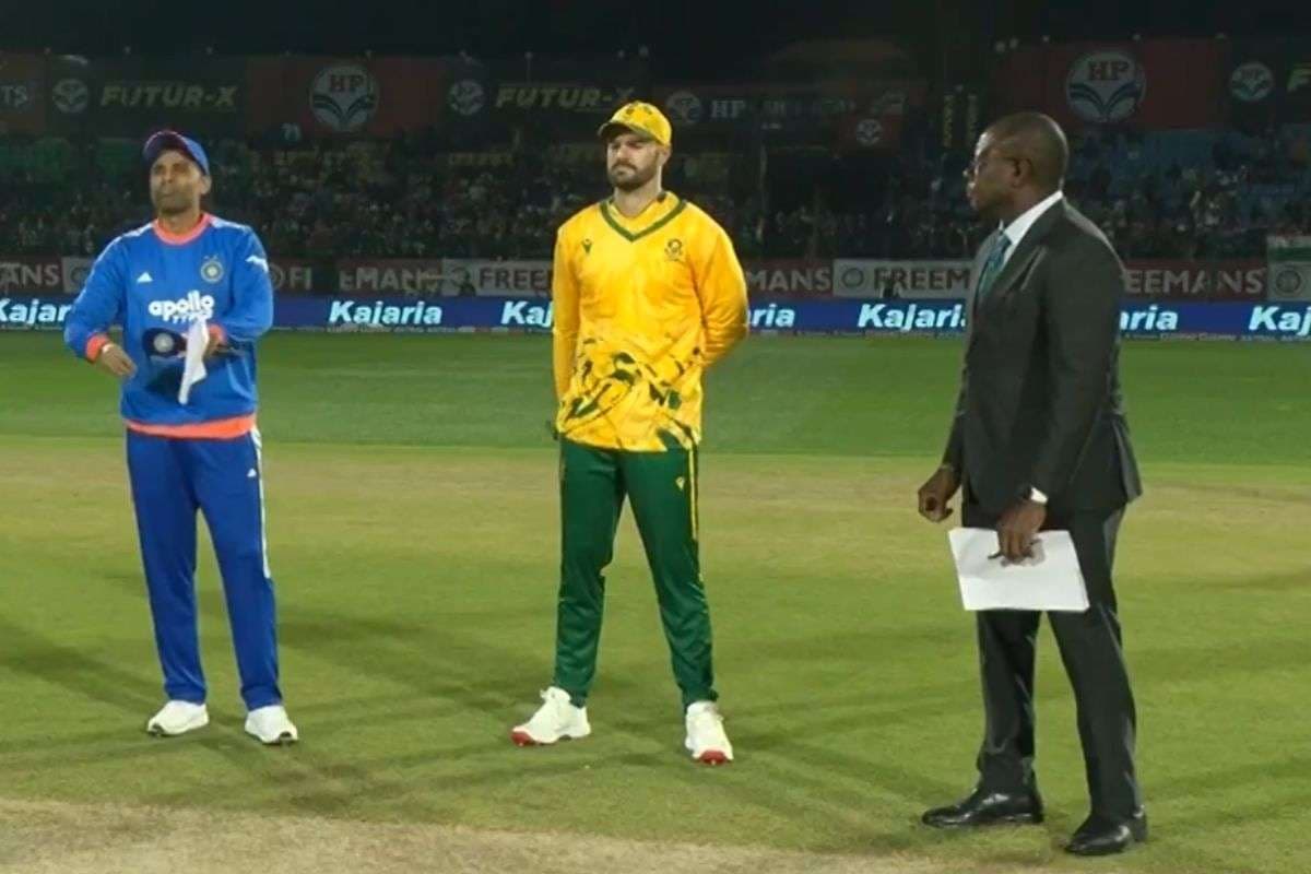 IND vs SA: तीसरे टी20 के लिए टीम में बदलाव, पहले गेंदबाजी और बुमराह-अक्षर बाहर, ऐसी है प्लेइंग XI