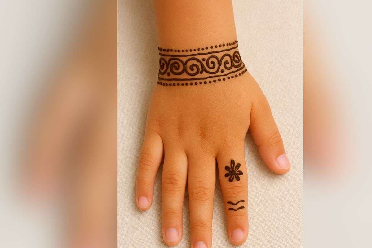 bracelet mehndi design (AI Generated)
