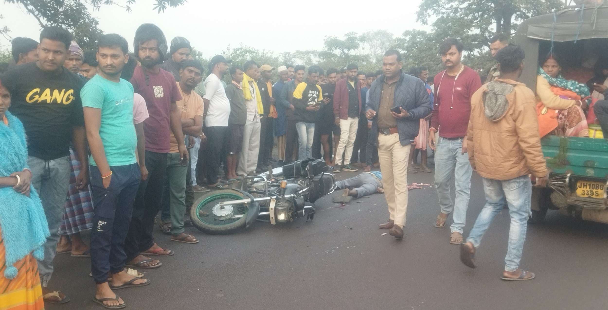 Bokaro News : चास में वाहन के धक्के से बाइक सवार युवक की मौत