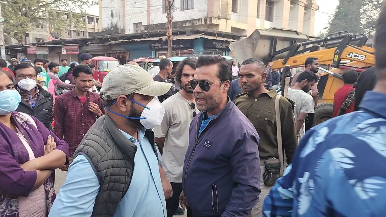 जिले में अतिक्रमण पर प्रशासन की बड़ी कार्रवाई, पुरानी बाजार से एसडीएम आवास तक ध्वस्त हुये अवैध निर्माण