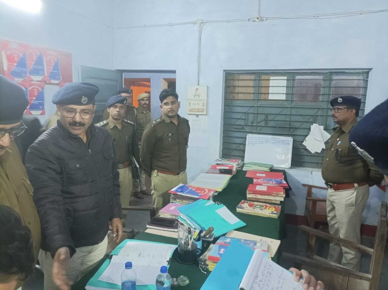 एसपी ने किया औचक निरीक्षण, दिए निर्देश