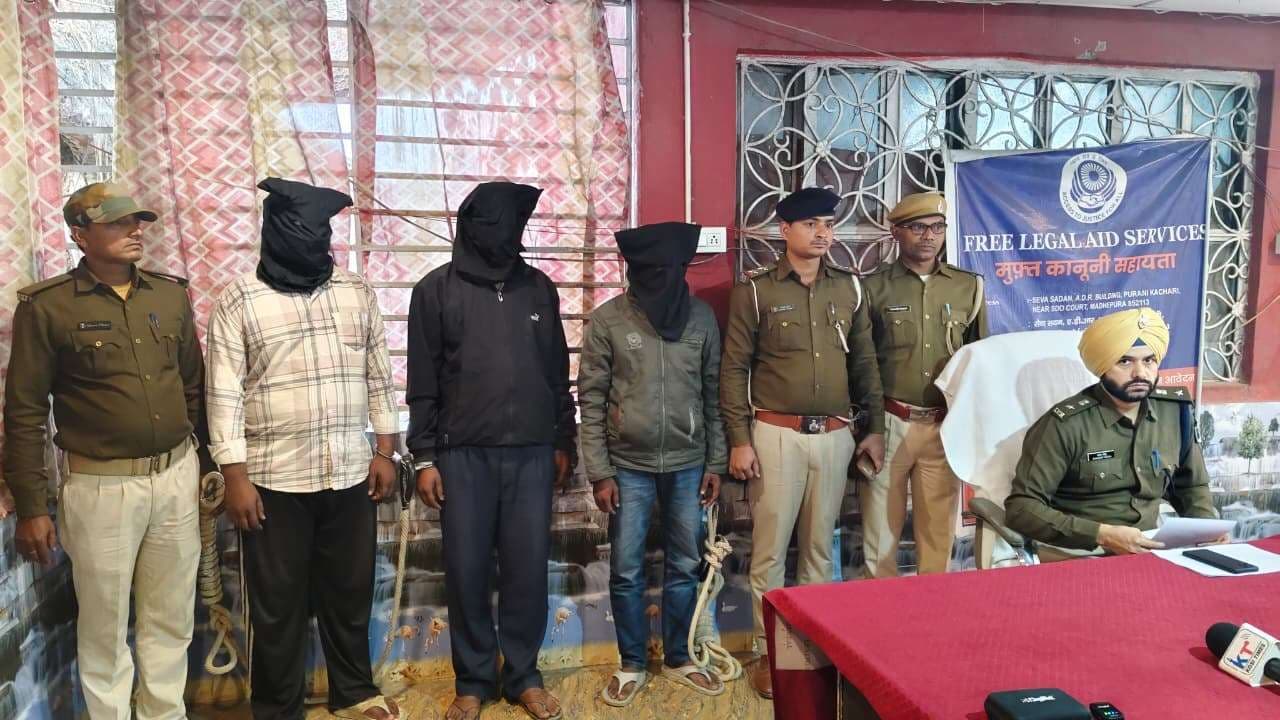 अवैध संबंध में चाचा रविंद्र की भतीजे ने कर दी हत्या, 14 गोलियां मार की थी छलनी