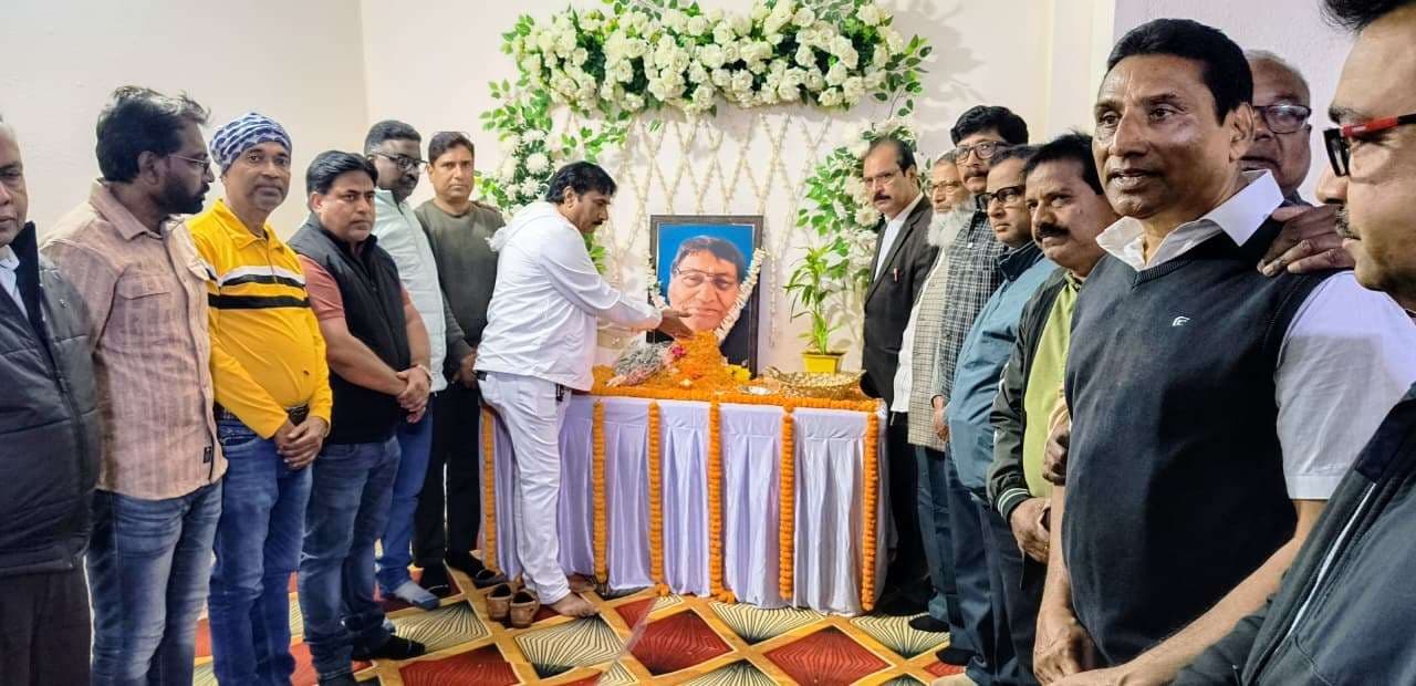 स्व सुरेंद्र कुमार मिश्र की पुण्यतिथि मनी