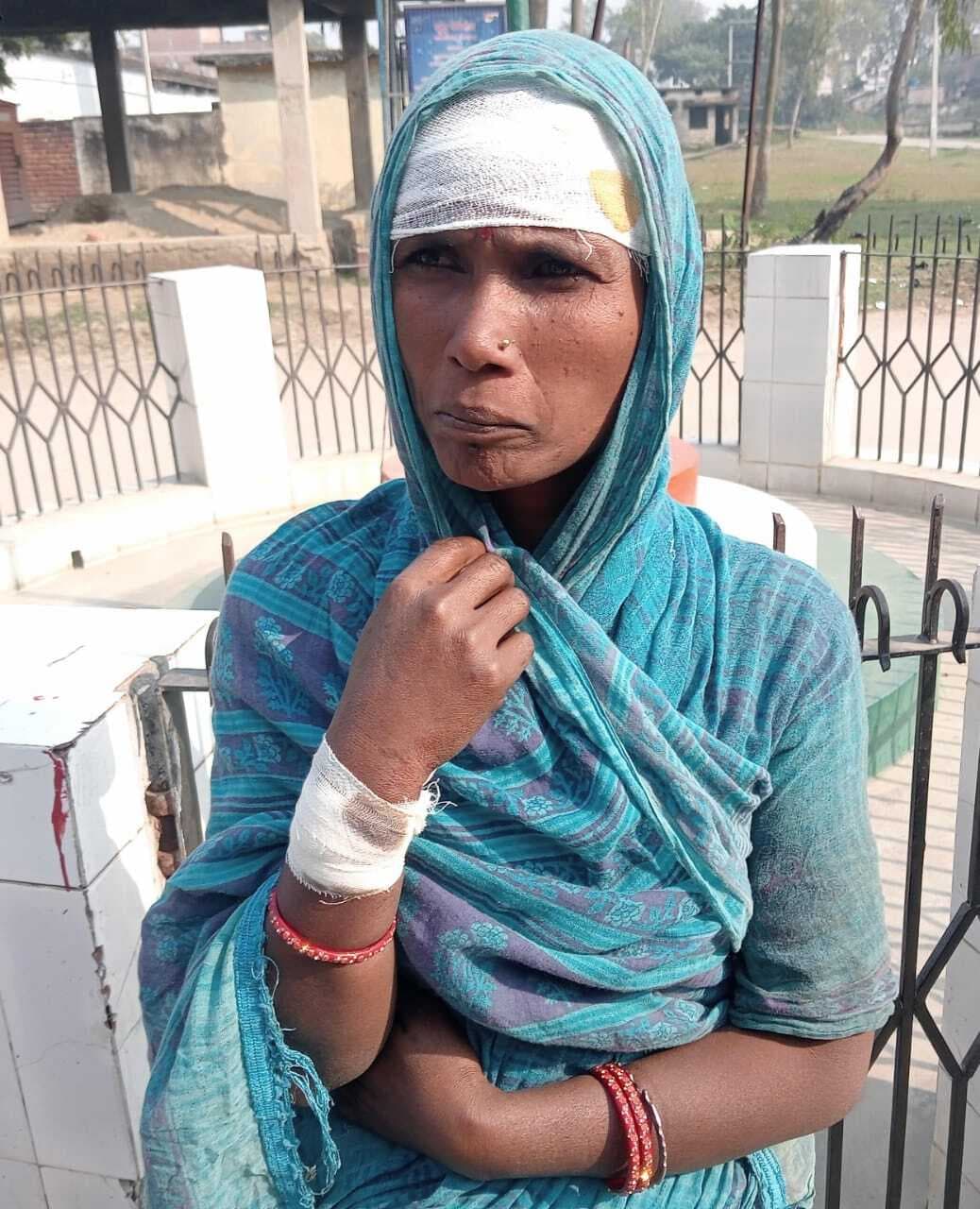 जमीन विवाद में मारपीट, महिला जख्मी