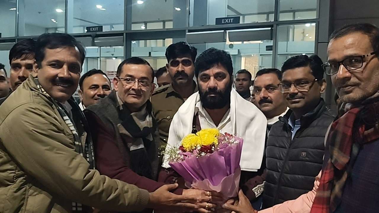 कुचायकोट विधायक पप्पू पांडे से समाजसेवियों ने की मुलाकात