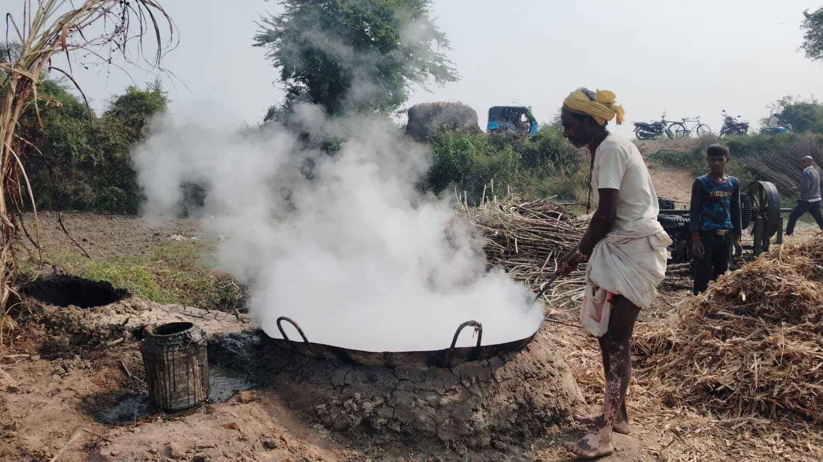 Bhagalpur news आज भी किसान सरकार के प्रोत्साहन की जोह रहे बाट