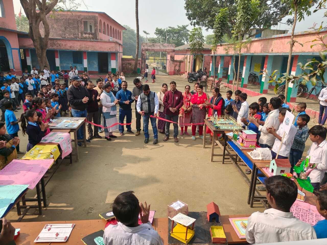 मेले में छात्रों ने शिक्षण सहायक सामग्री व नवाचारी मॉडल किया प्रस्तुत