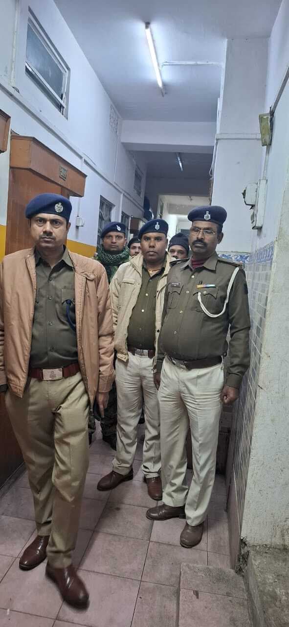 पुलिस ने शहर के होटलों की जांच
