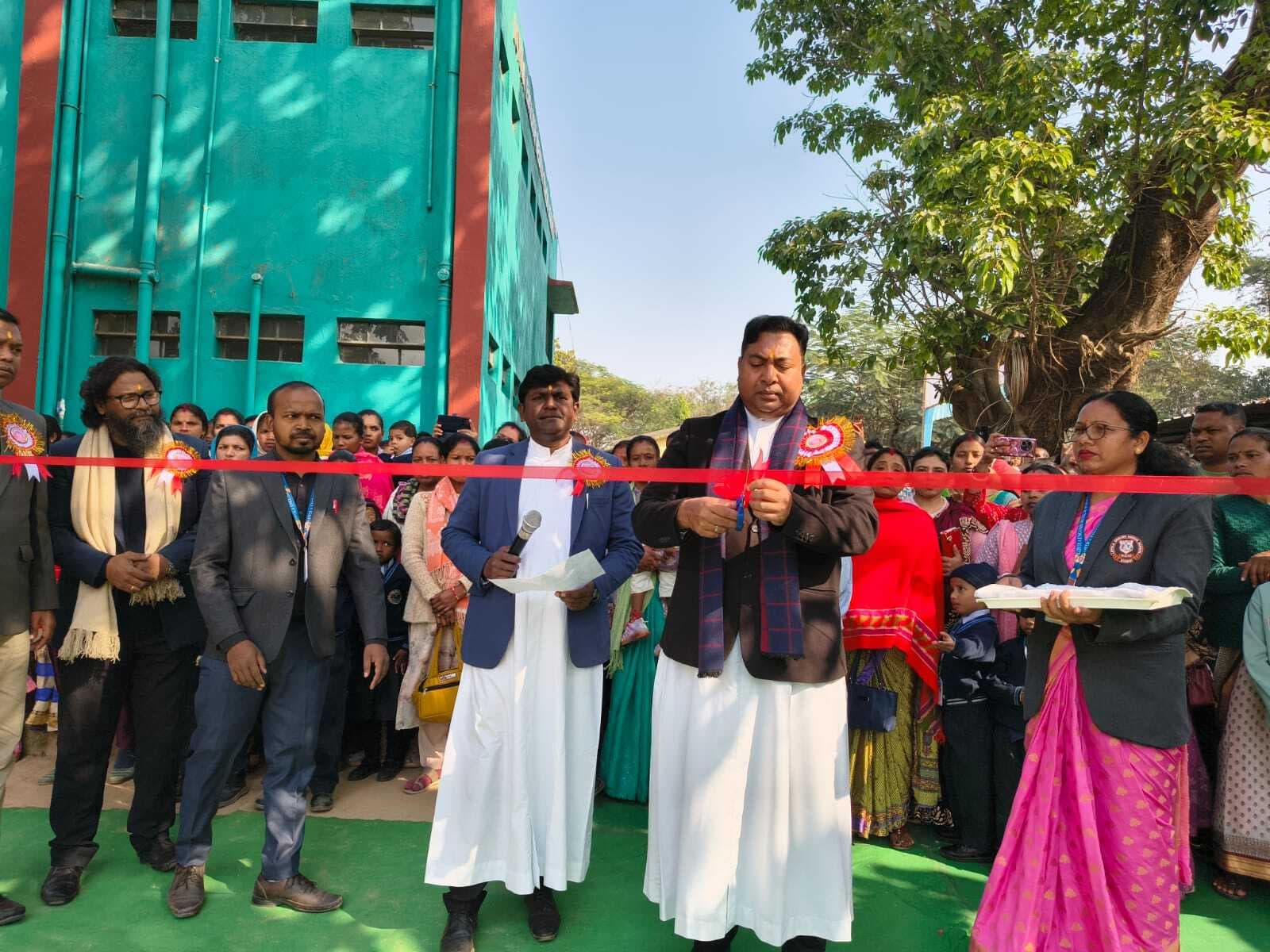 बच्चों ने रचनात्मकता का दिया परिचय