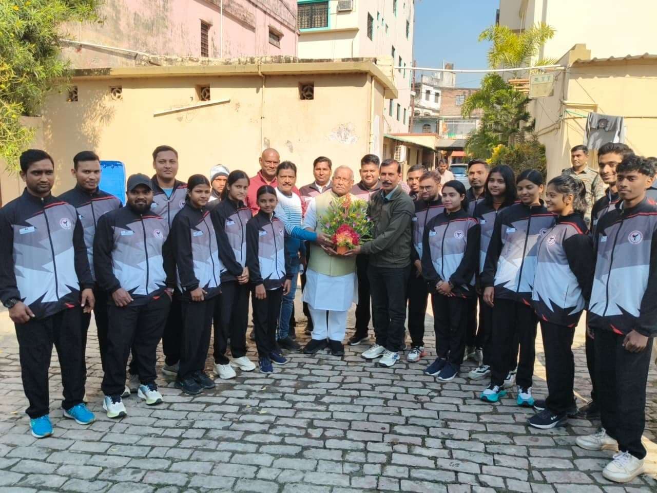 ताइक्वांडो संघ ने विधायक को सौंपा मांगों का ज्ञापन