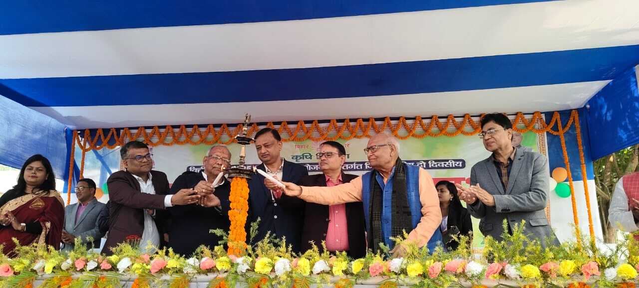 रसायनिक खाद के उपयोग से घट रही मिट्टी की उर्वरा शक्ति : डीएओ