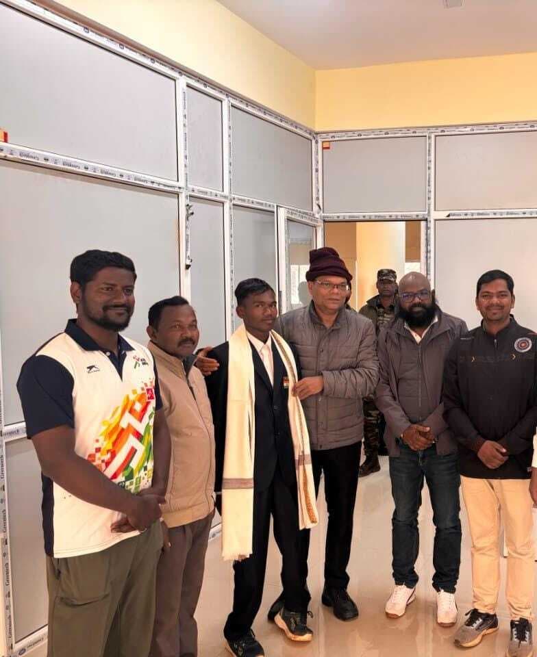 कल्याण मंत्री से मिले तीरंदाज झोंगो पाहन