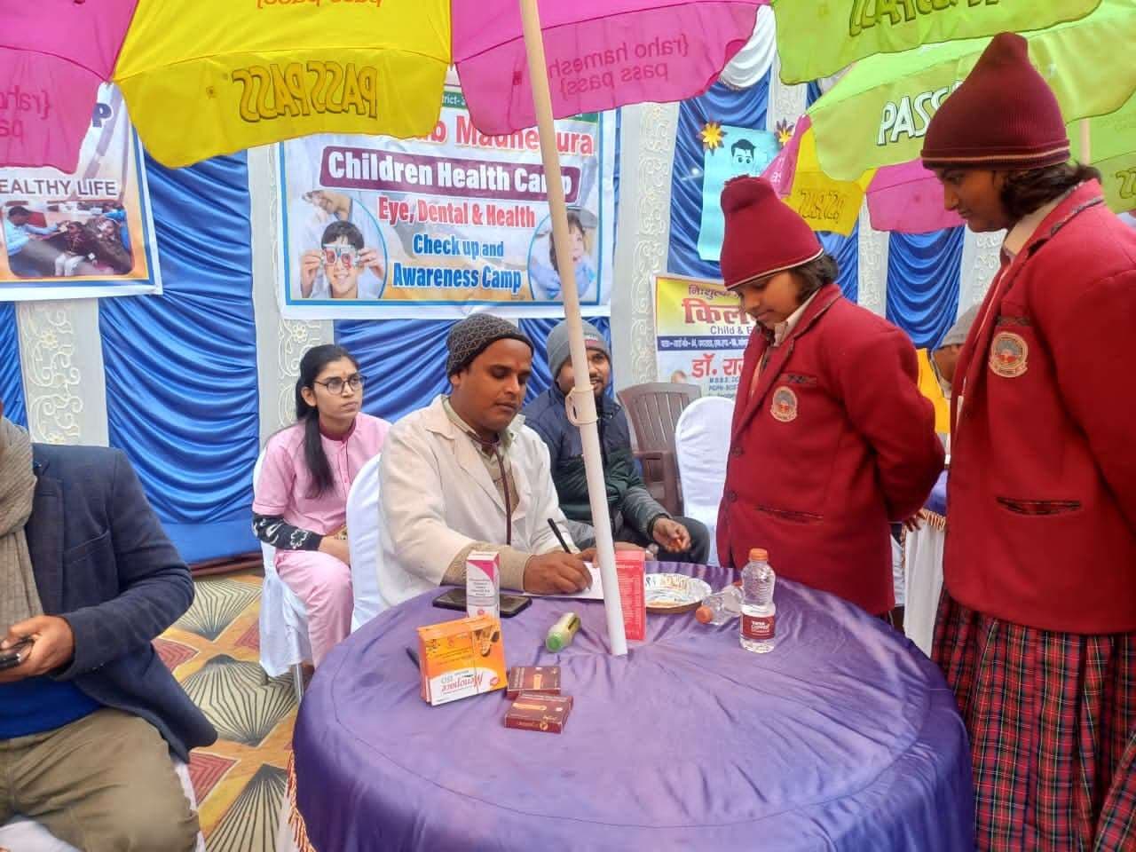 लायंस क्लब ने डीएवी में कैंप लगा 700 छात्रों का किया स्वास्थ्य परीक्षण