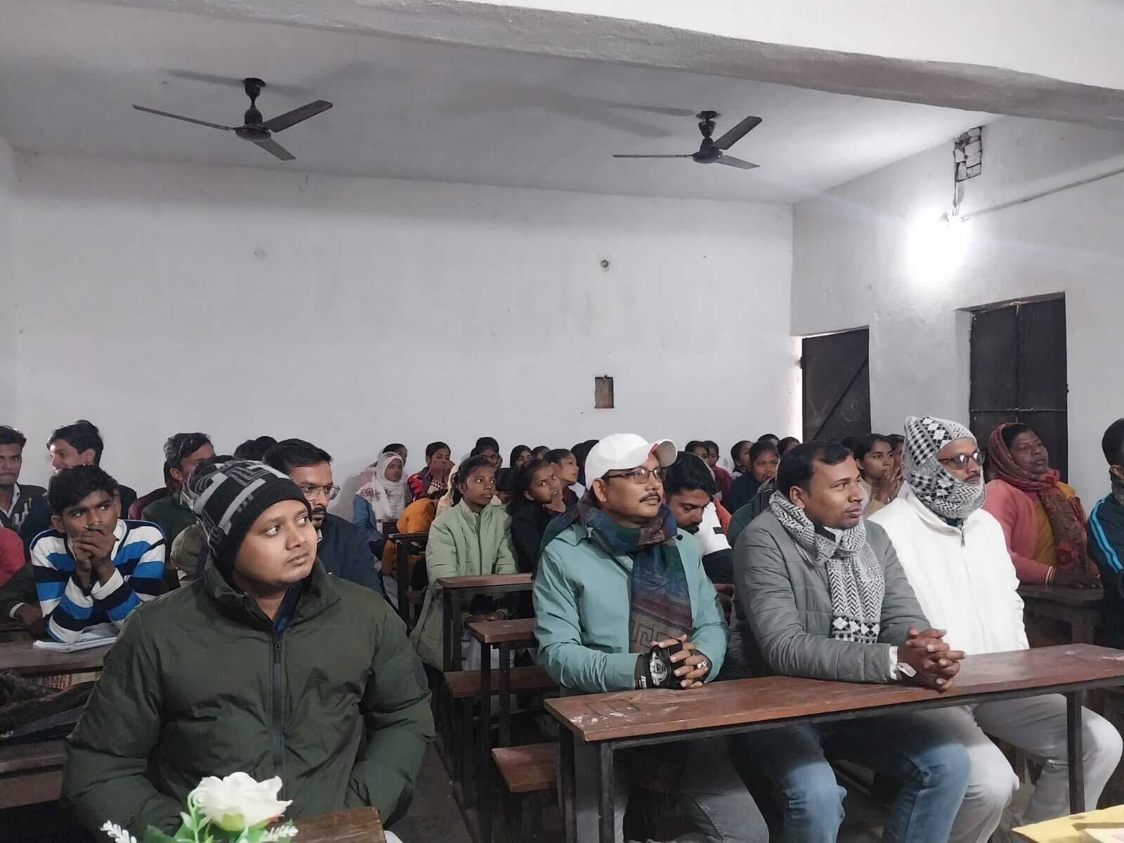 टीएलएम मेला में नौ स्कूलों के शिक्षकों ने लिया भाग