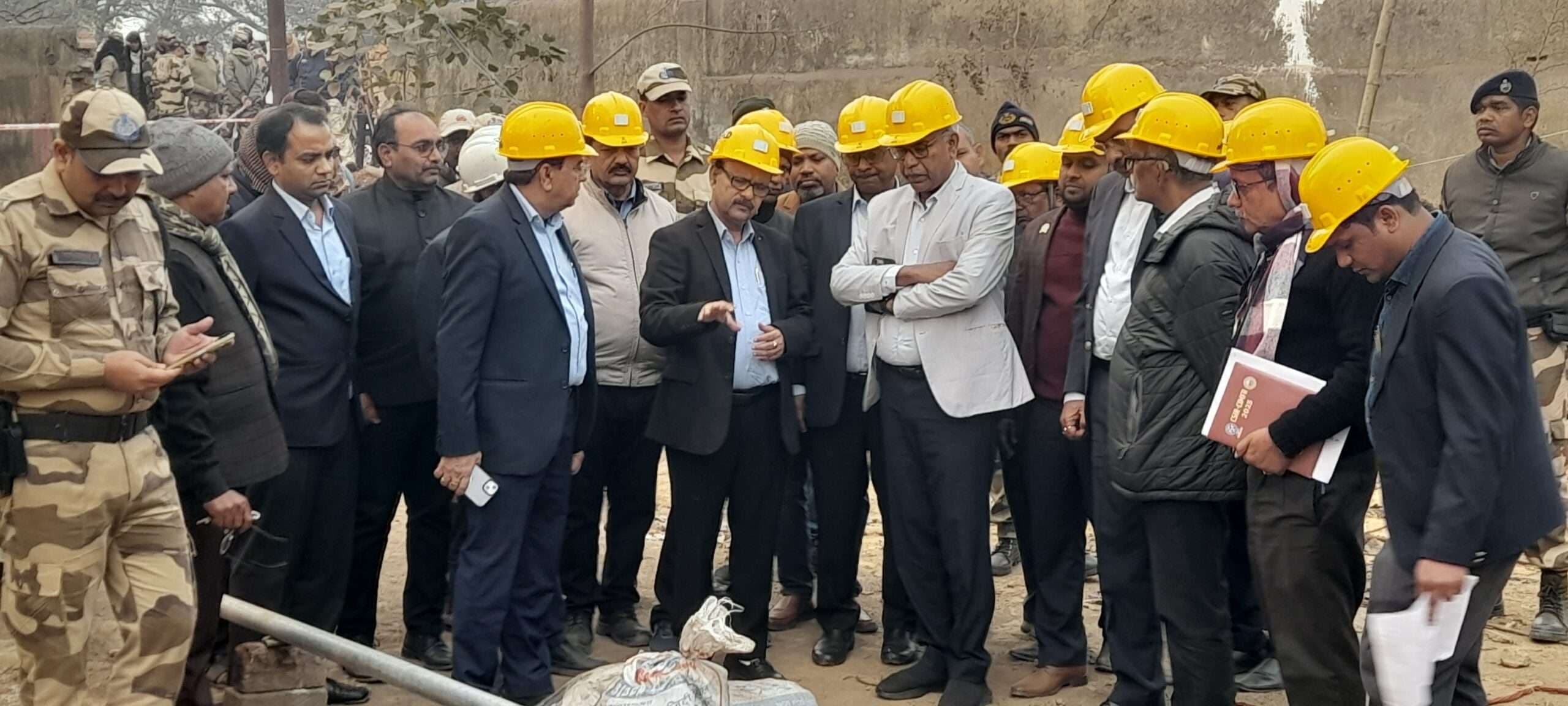 Dhanbad News: केंदुआ गैस प्रभावित क्षेत्र का कोयला मंत्रालय की टीम ने किया निरीक्षण