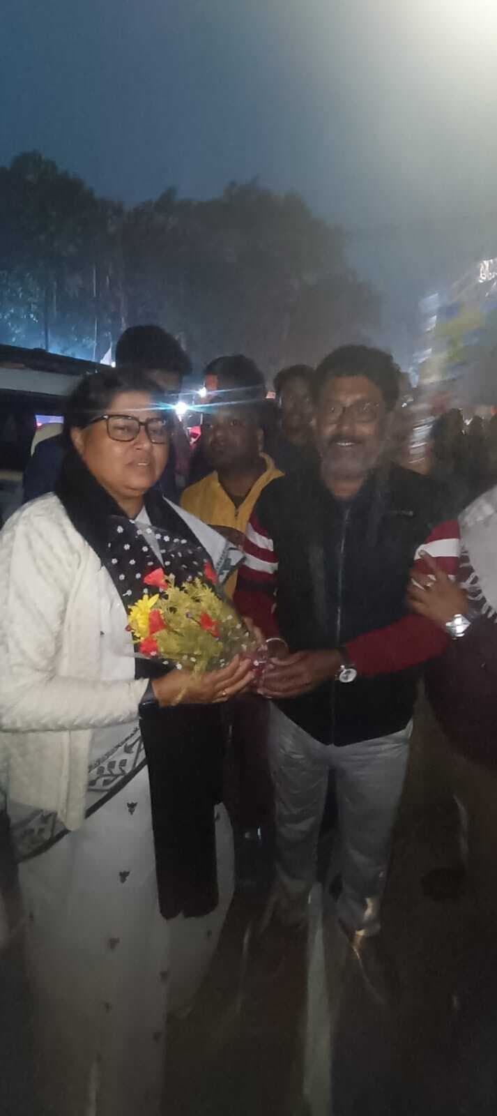 एनडीए कार्यकर्ताओं ने मंत्री लेशी सिंह का किया स्वागत