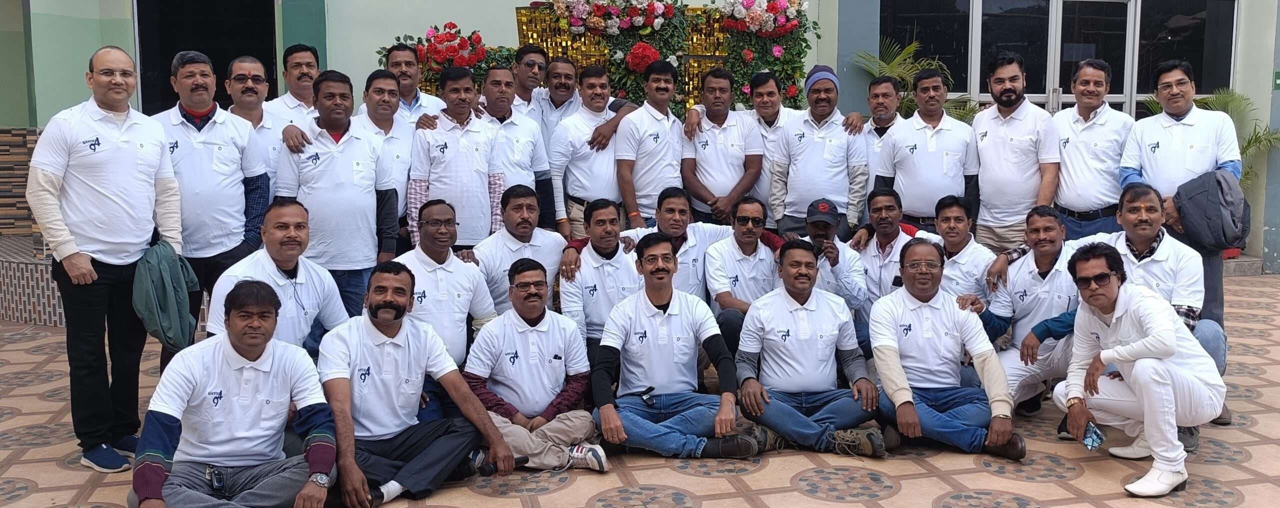 Bokaro News : पूर्ववर्ती छात्रों ने सुख-दुख में साथ देने का लिया संकल्प