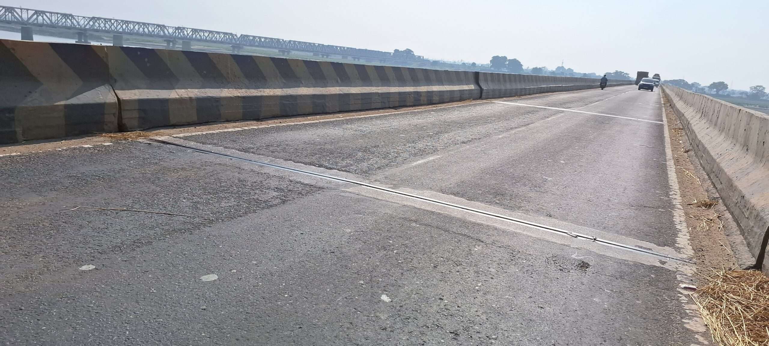 जोखिम भरा हुआ घने कोहरे में सड़कों पर परिचालन करना