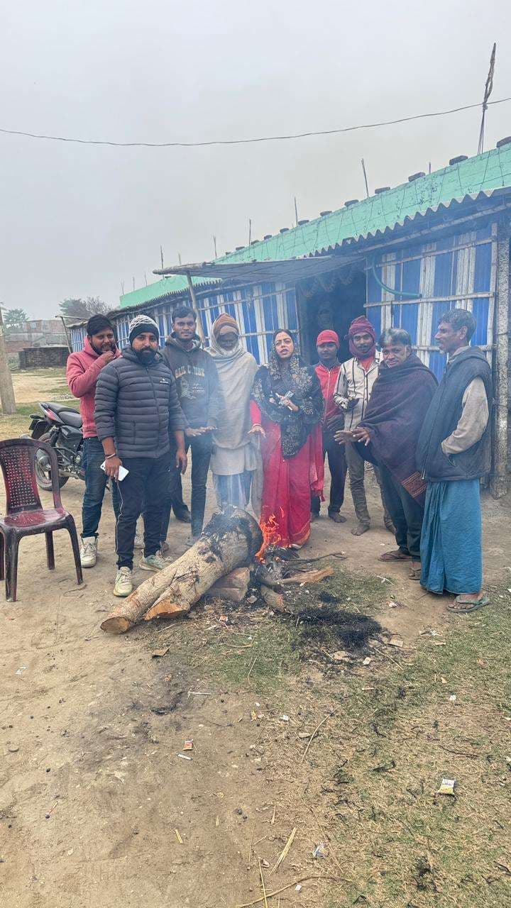 नपं ने ठंड को ले जगह- जगह करायी अलाव की व्यवस्था