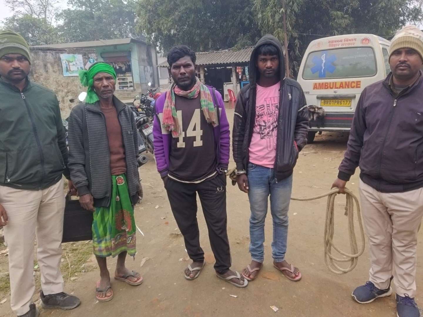 नामजद तीन अभियुक्त गिरफ्तार, हिरासत में भेजा