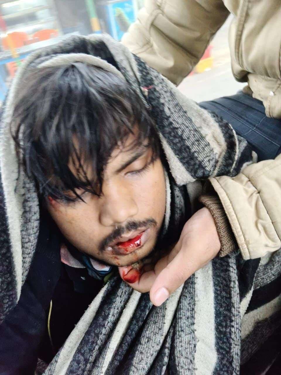 अज्ञात वाहन की ठोकर से शिक्षक पुत्र की मौत